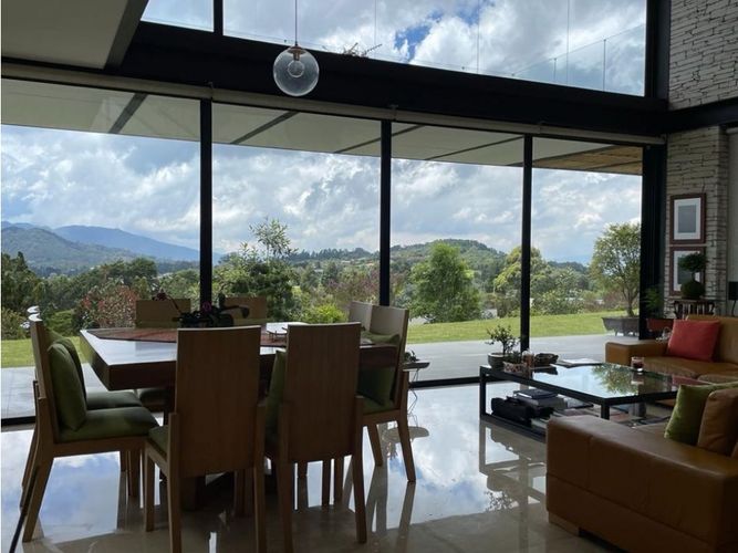 Casa de 3 alcobas en venta en Las Palmas, Envigado, 450 m² · foto 5 de 13
