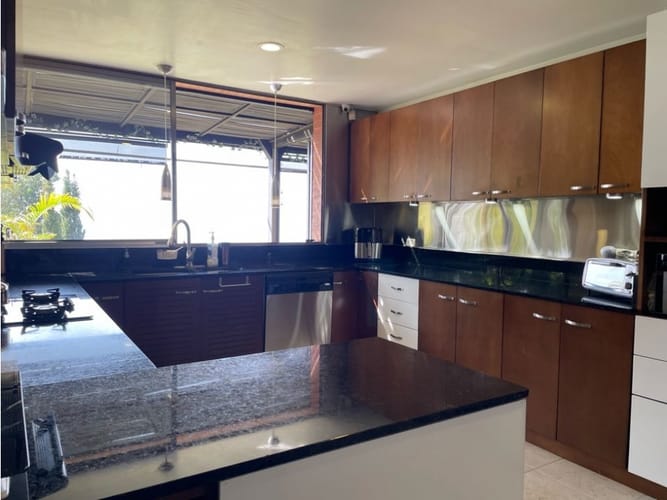 Casa de 3 alcobas en venta en Vía Las Palmas, Envigado, 440 m² · foto 8 de 20