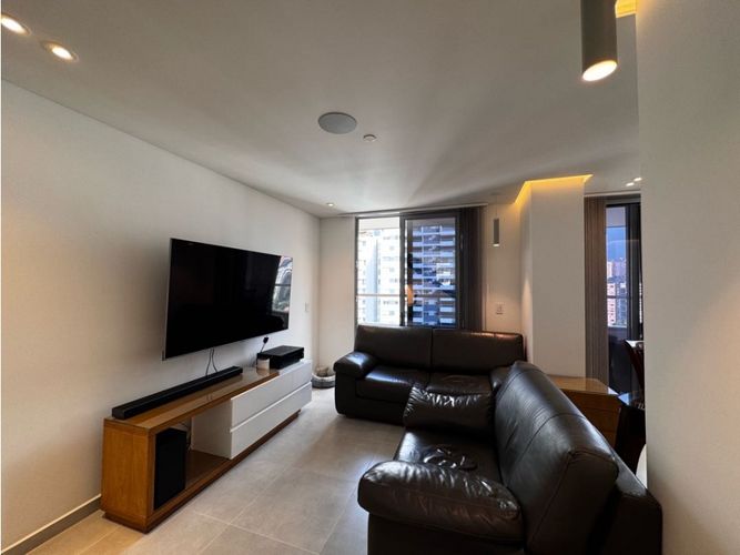 Apartamento de 2 alcobas en venta en Loma Del Esmeraldal, Envigado, 147 m² · foto 9 de 13