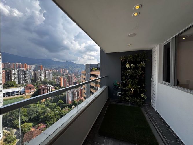 Apartamento de 2 alcobas en venta en Loma Del Esmeraldal, Envigado, 147 m² · foto 11 de 13