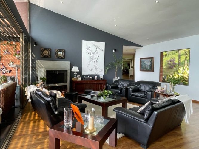 Casa de 3 alcobas en venta en Vía Las Palmas, Envigado, 440 m² · foto 11 de 20