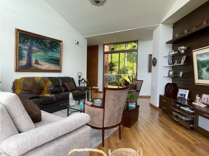 Casa de 3 alcobas en venta en Vía Las Palmas, Envigado, 440 m² · foto 12 de 20