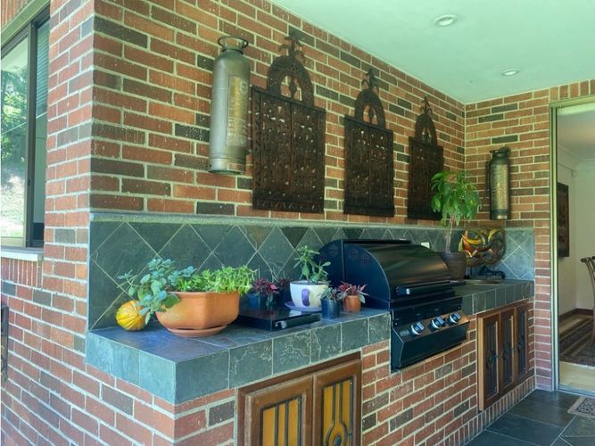 Casa de 3 alcobas en venta en El Tesoro, Medellín, 385 m² · foto 8 de 24