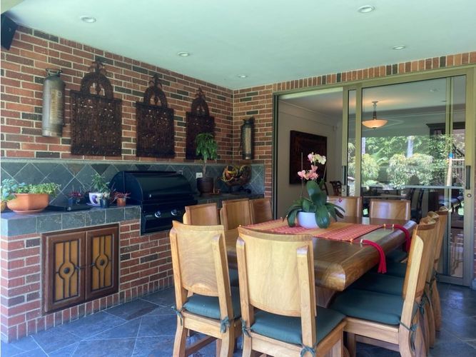Casa de 3 alcobas en venta en El Tesoro, Medellín, 385 m² · foto 10 de 24