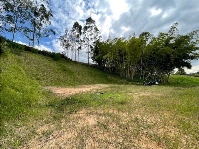 Lote en venta en Mampuesto, Rionegro, 2404 m² · foto 5 de 10