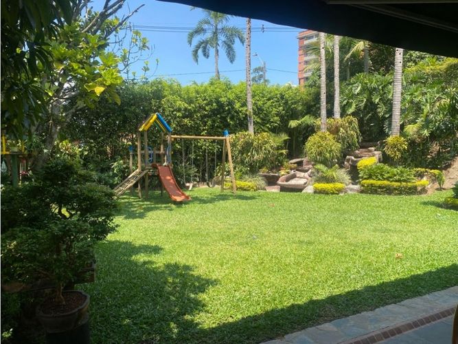 Casa de 3 alcobas en venta en El Tesoro, Medellín, 385 m² · foto 11 de 24