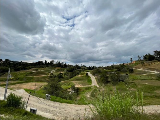 Lote en venta en Mampuesto, Rionegro, 2404 m² · foto 7 de 10