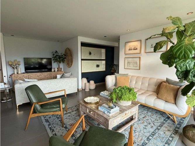 Apartamento en venta en Las Lomas No.1, Medellín · foto 9 de 10