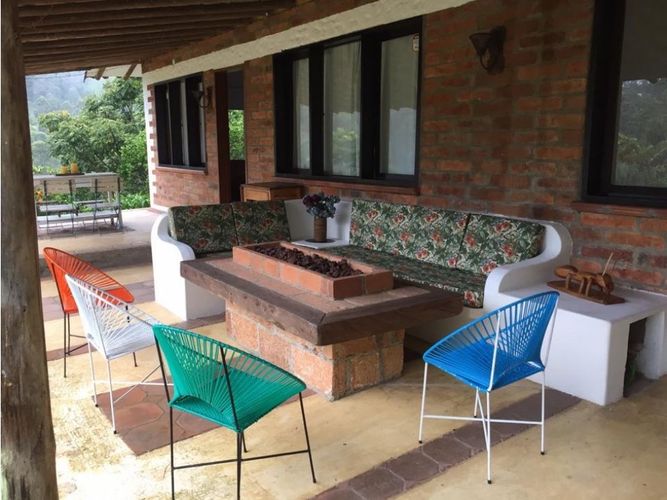 Casa de 3 alcobas en venta en La Corrala, La Estrella, 320 m² · foto 9 de 14