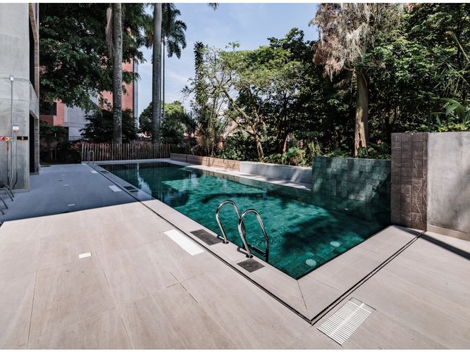 Apartamento de 3 alcobas en venta en Transversal Inferior, Medellín, 145 m² · foto 2 de 12