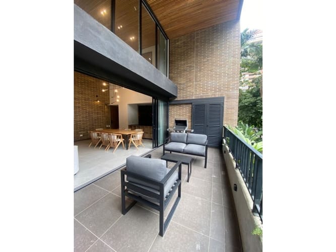 Apartamento de 3 alcobas en venta en Transversal Inferior, Medellín, 145 m² · foto 5 de 12