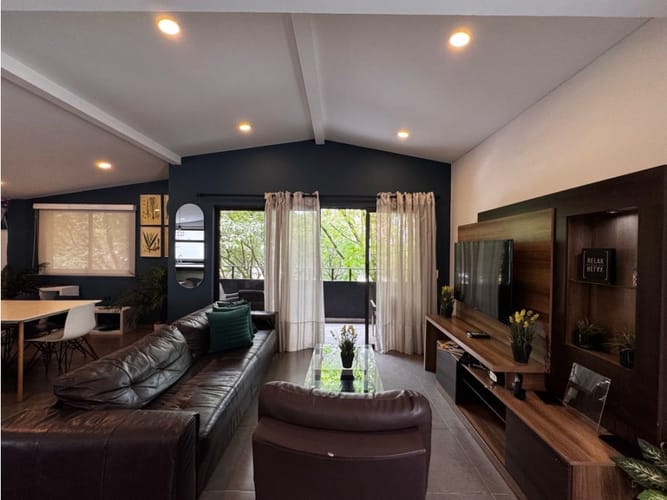 Apartamento de 4 alcobas en venta en El Poblado, Medellín, 134 m² · foto 3 de 20