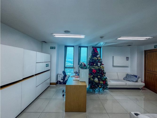 Oficina en venta en La Aguacatala, Medellín, 79 m² · foto 3 de 8