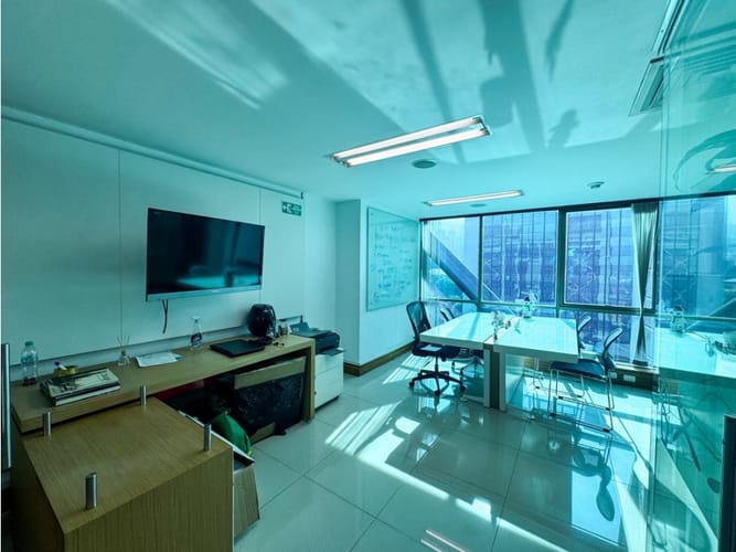 Oficina en venta en La Aguacatala, Medellín, 79 m² · foto 6 de 8