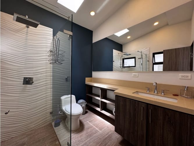 Apartamento de 4 alcobas en venta en El Poblado, Medellín, 134 m² · foto 13 de 20