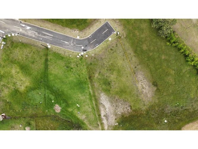 Lote en venta en El Tambo, La Ceja, 1150 m² · foto 5 de 9