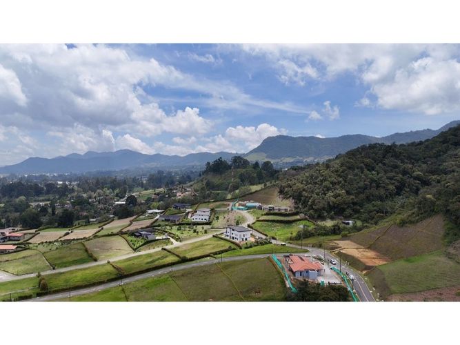 Lote en venta en El Tambo, La Ceja, 1150 m² · foto 7 de 9