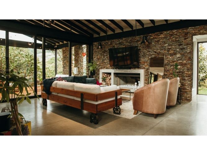 Casa de 2 alcobas en venta en Las Palmas, Envigado, 283 m² · foto 3 de 16