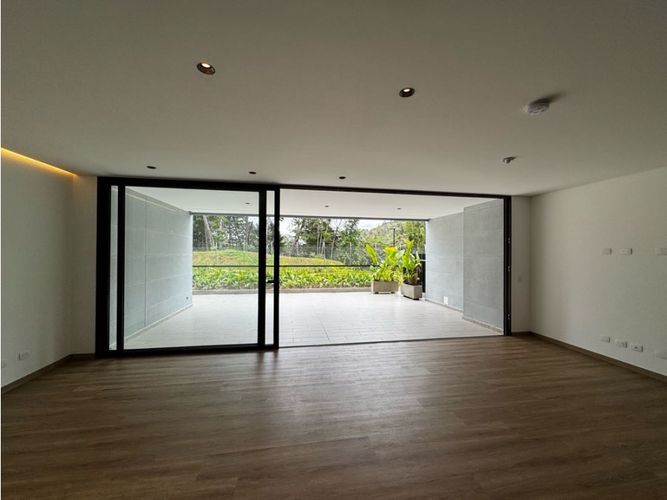 Apartamento de 3 alcobas en venta en Sajonia, Rionegro, 211 m² · foto 8 de 20