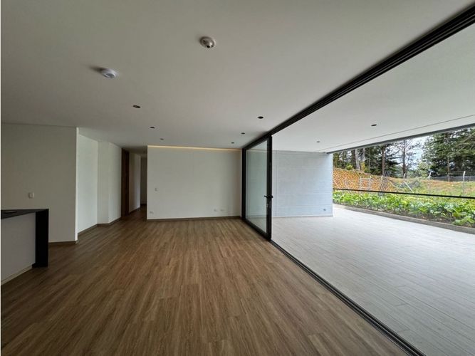 Apartamento de 3 alcobas en venta en Sajonia, Rionegro, 211 m² · foto 13 de 20