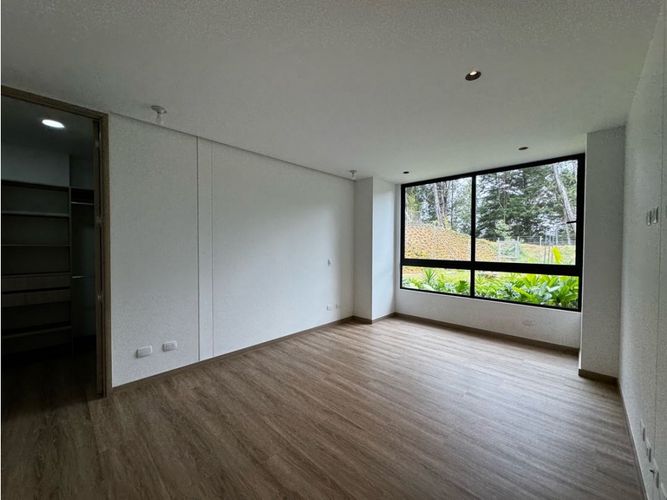 Apartamento de 3 alcobas en venta en Sajonia, Rionegro, 211 m² · foto 20 de 20