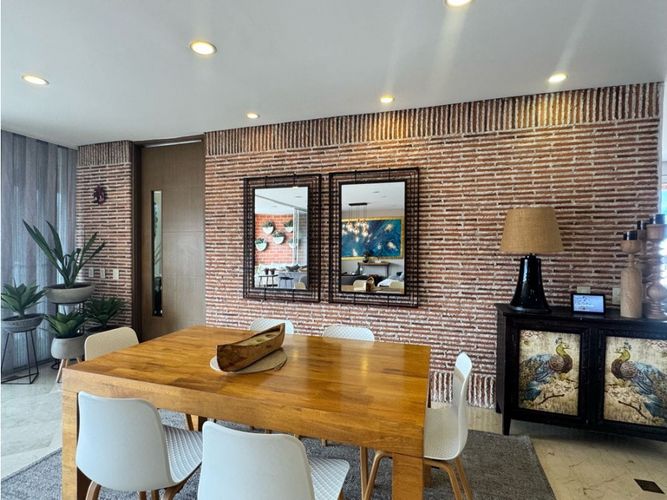Apartamento de 3 alcobas en venta en Laureles, Medellín, 202 m² · foto 3 de 22