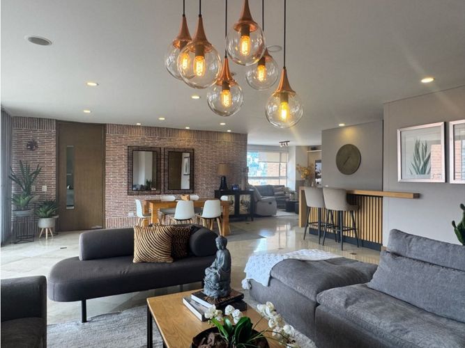 Apartamento de 3 alcobas en venta en Laureles, Medellín, 202 m² · foto 7 de 22