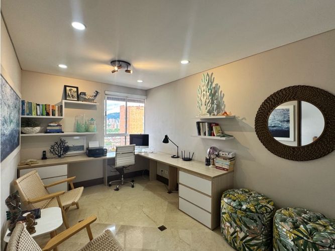Apartamento de 3 alcobas en venta en Laureles, Medellín, 202 m² · foto 9 de 22