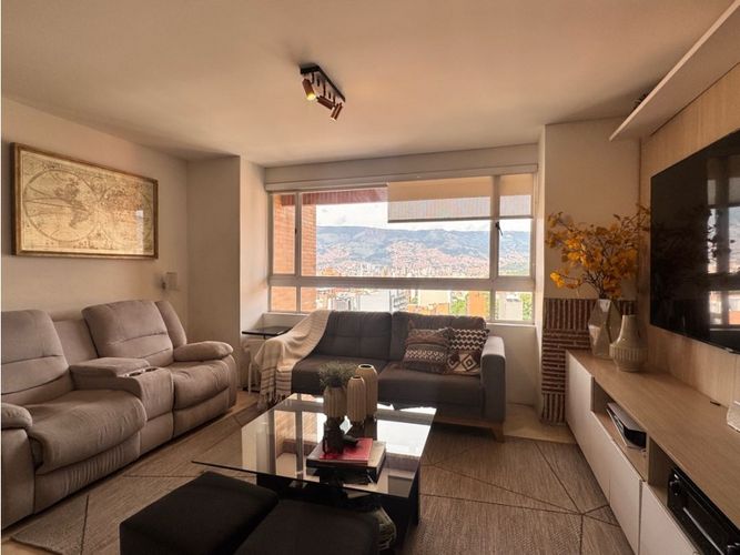 Apartamento de 3 alcobas en venta en Laureles, Medellín, 202 m² · foto 10 de 22