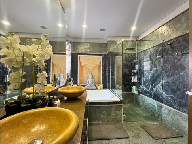 Apartamento de 3 alcobas en venta en Laureles, Medellín, 202 m² · foto 14 de 22