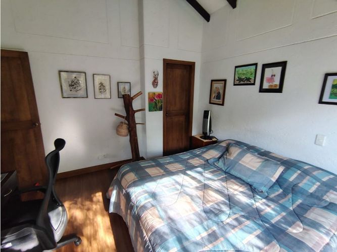 Apartamento de 4 alcobas en venta en Santa Elena, Medellín, 170 m² · foto 20 de 23