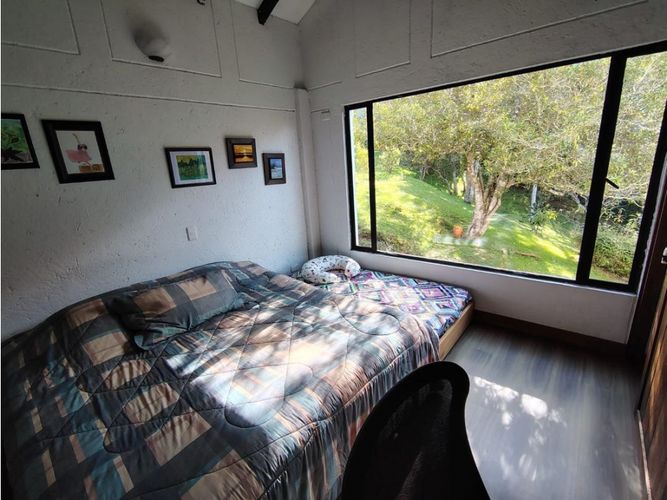 Apartamento de 4 alcobas en venta en Santa Elena, Medellín, 170 m² · foto 21 de 23