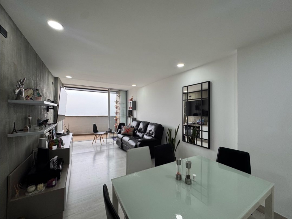 Apartamento en venta en Loma Benedictinos, Envigado · foto 4 de 15