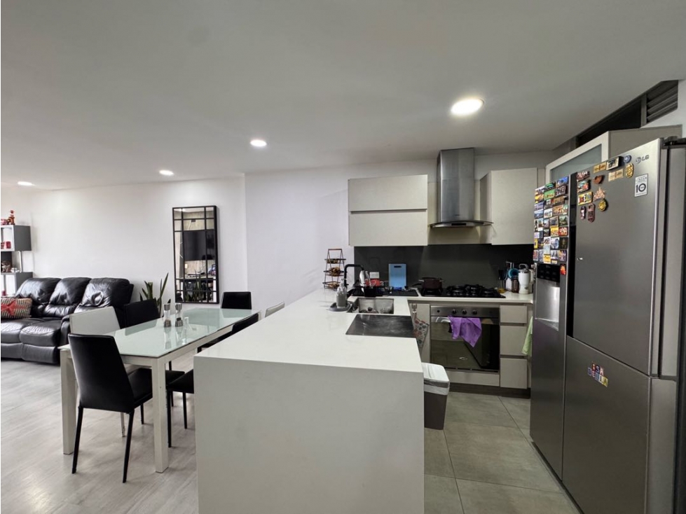 Apartamento en venta en Loma Benedictinos, Envigado · foto 8 de 15