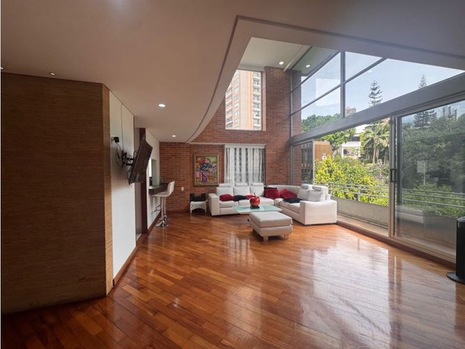 Apartamento de 2 alcobas en venta en El Tesoro, Medellín, 138 m² · foto 13 de 24