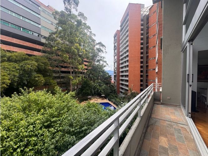 Apartamento de 2 alcobas en venta en El Tesoro, Medellín, 138 m² · foto 14 de 24