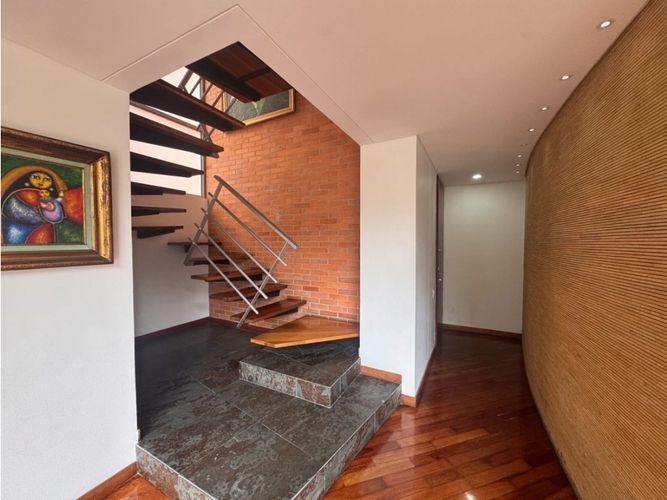 Apartamento de 2 alcobas en venta en El Tesoro, Medellín, 138 m² · foto 18 de 24