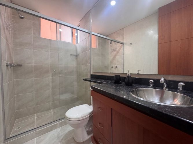 Apartamento de 2 alcobas en venta en El Tesoro, Medellín, 138 m² · foto 19 de 24