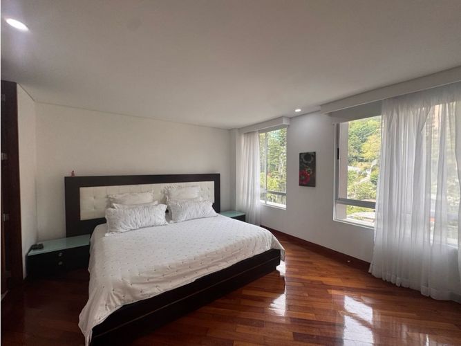 Apartamento de 2 alcobas en venta en El Tesoro, Medellín, 138 m² · foto 22 de 24