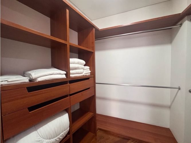 Apartamento de 2 alcobas en venta en El Tesoro, Medellín, 138 m² · foto 23 de 24
