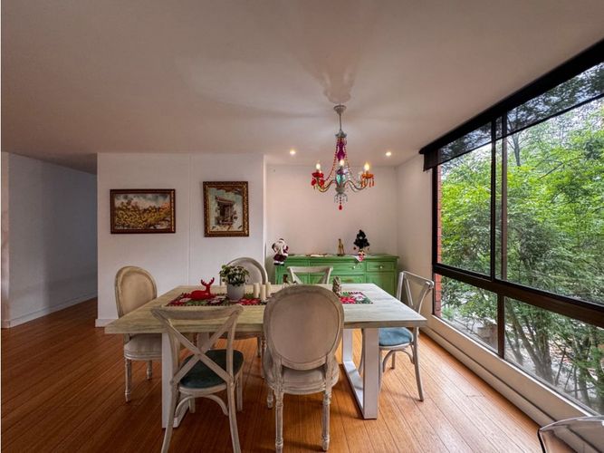 Apartamento de 4 alcobas en venta en Provenza, Medellín, 234 m² · foto 2 de 19