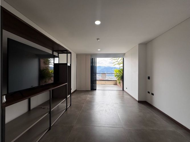 Apartaestudio en venta en Las Palmas, Medellín, 47 m² · foto 2 de 12