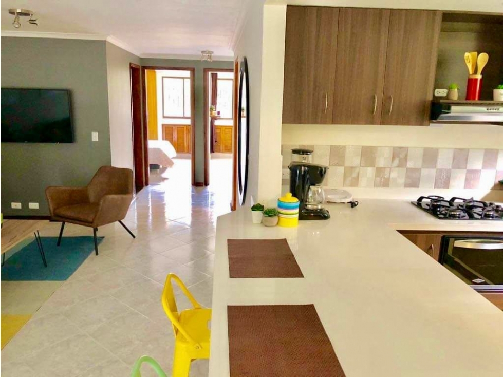 Apartamento en venta en El Poblado, Medellín · foto 3 de 16