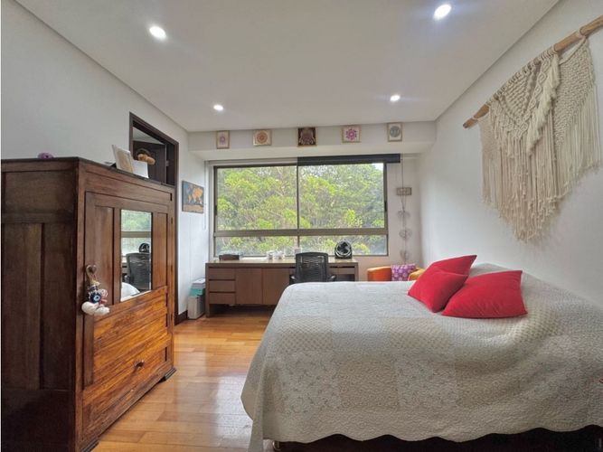 Apartamento de 4 alcobas en venta en La Calera, Medellín, 336 m² · foto 9 de 18