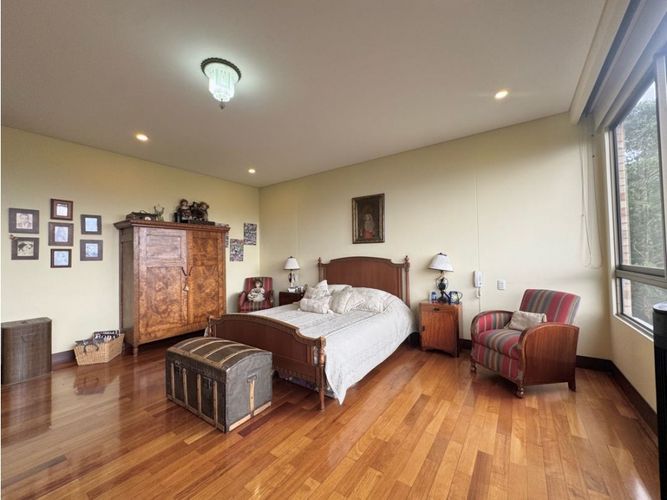 Apartamento de 4 alcobas en venta en La Calera, Medellín, 336 m² · foto 11 de 18