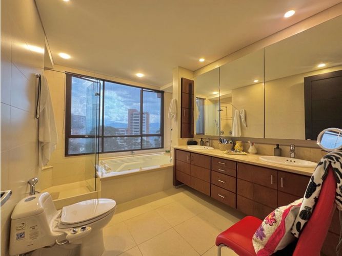 Apartamento de 4 alcobas en venta en La Calera, Medellín, 336 m² · foto 12 de 18
