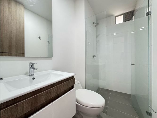 Apartamento de 3 alcobas en venta en Loma De Las Brujas, Envigado, 137 m² · foto 14 de 24
