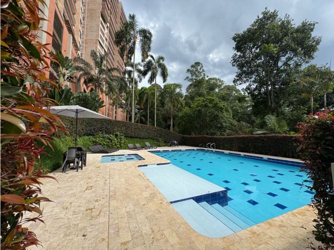 Apartamento de 4 alcobas en venta en La Calera, Medellín, 336 m² · foto 16 de 18