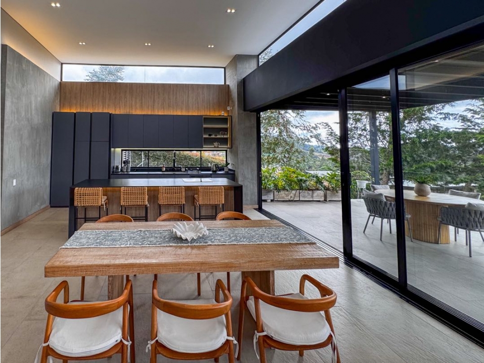 4BR House in Las Palmas (430 m²) for Sale - 2
