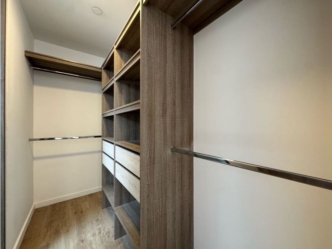 Apartamento de 3 alcobas en arriendo en Loma De Las Brujas, Envigado, 137 m² · foto 16 de 24